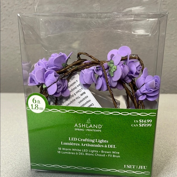Ashland LED Lights with Lavender Flowers - Picture 1 of 4